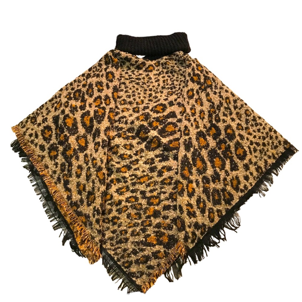 Time & Tru. Animal prints shawl size large/extra large.